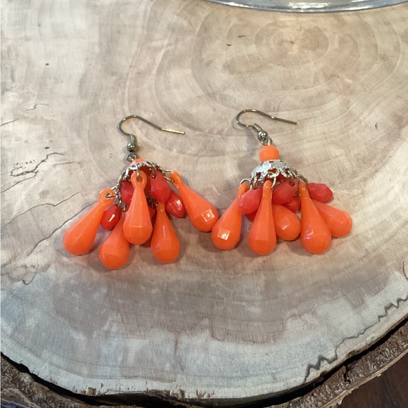 Vintage Orange Earrings - Picture 2 of 5